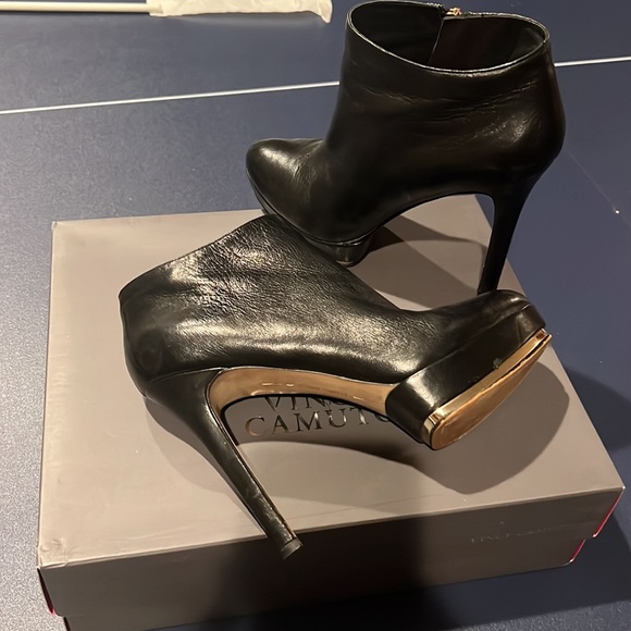 Vince camuto platform heel booties - Picture 2 of 4